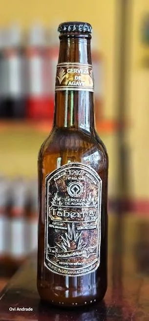 Botella de cerveza de agave La Taberna